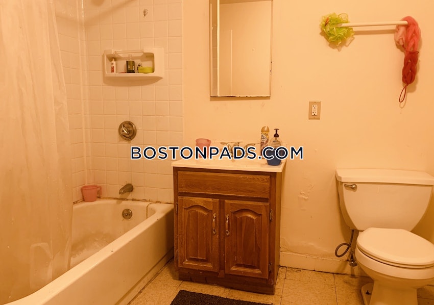 BOSTON - MISSION HILL - 2 Beds, 1 Bath - Image 6