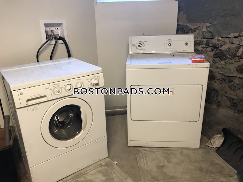 BOSTON - DORCHESTER - UPHAMS CORNER - 4 Beds, 1 Bath - Image 13