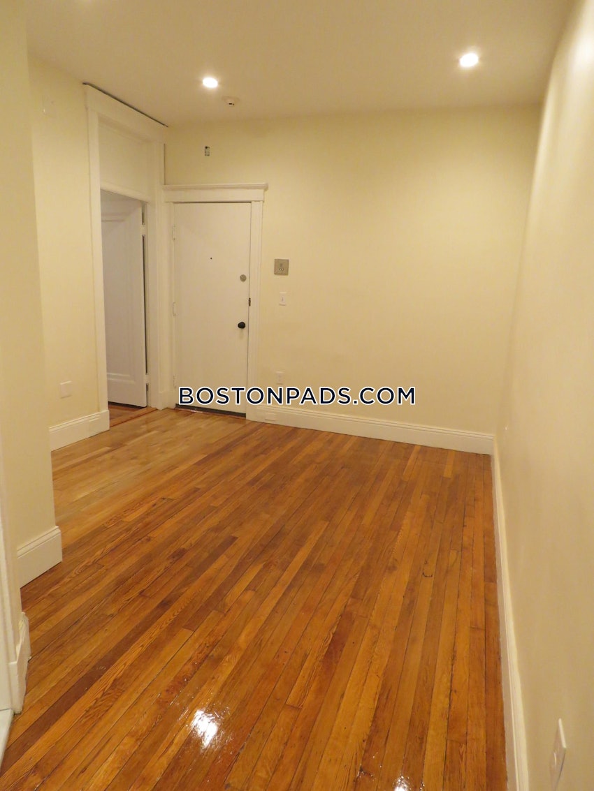 BOSTON - FENWAY/KENMORE - 2 Beds, 1 Bath - Image 5