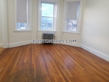 Boston - 0 Beds, 1 Baths