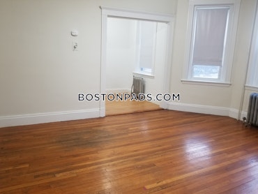 Boston - 0 Beds, 1 Baths