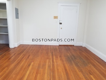 Boston - 0 Beds, 1 Baths