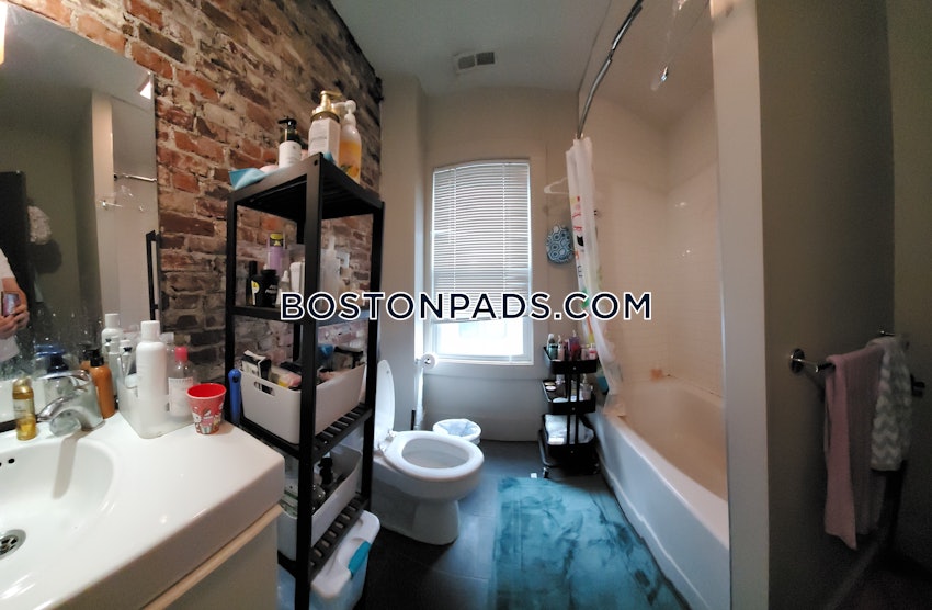 BOSTON - ALLSTON - 5 Beds, 2 Baths - Image 3