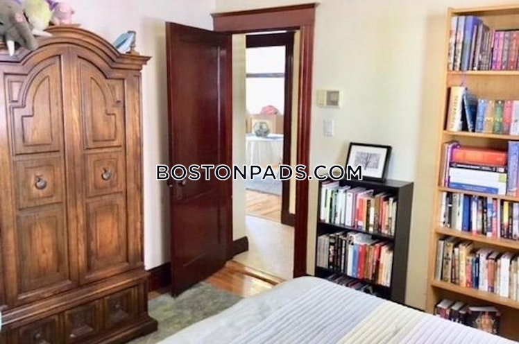 Frederick Ave., Medford