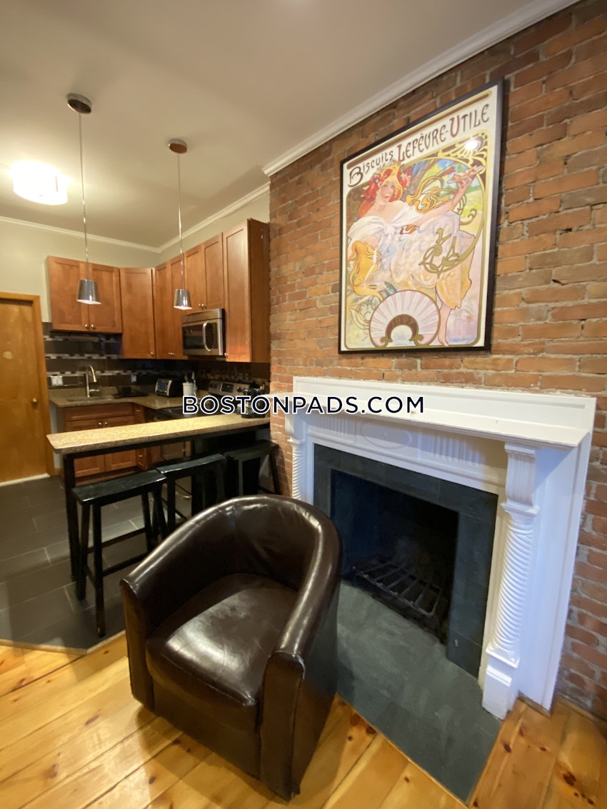 BOSTON - BACK BAY - 1 Bed, 1 Bath - Image 29