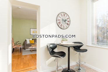 Brookline - 2 Beds, 1 Baths