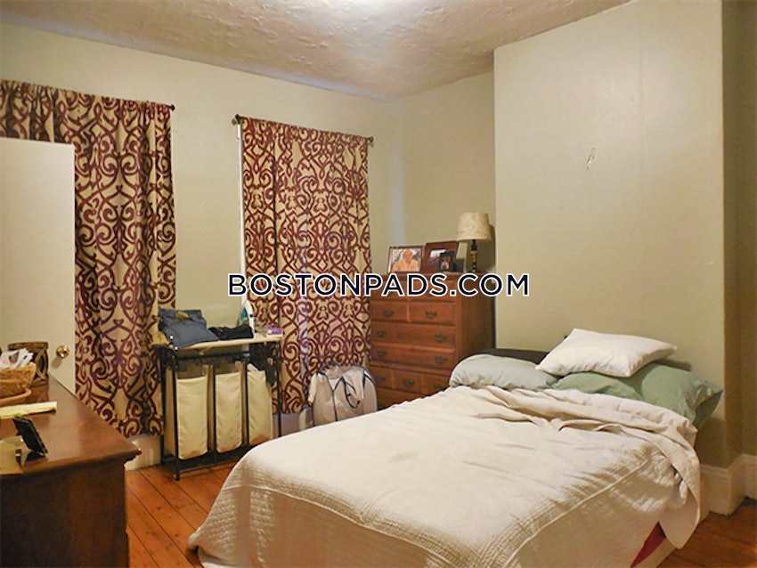 CAMBRIDGE - INMAN SQUARE - 2 Beds, 1 Bath - Image 5