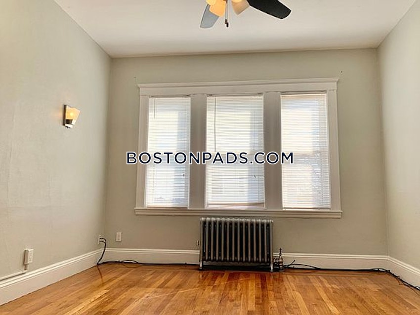 CHELSEA - 3 Beds, 1 Bath - Image 13