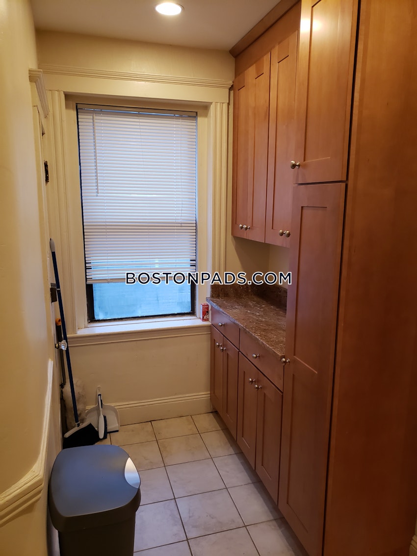 BOSTON - ALLSTON/BRIGHTON BORDER - 2 Beds, 1 Bath - Image 6