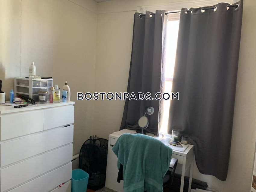 BOSTON - MISSION HILL - 4 Beds, 1 Bath - Image 18