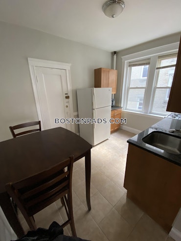 Boston - 2 Beds, 1 Baths