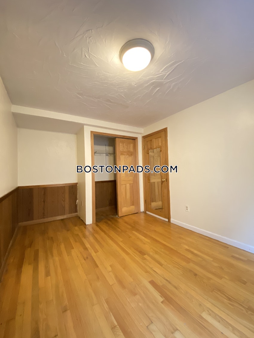 BOSTON - BEACON HILL - 2 Beds, 1 Bath - Image 3