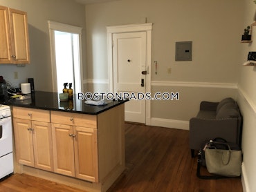 Boston - 2 Beds, 1 Baths