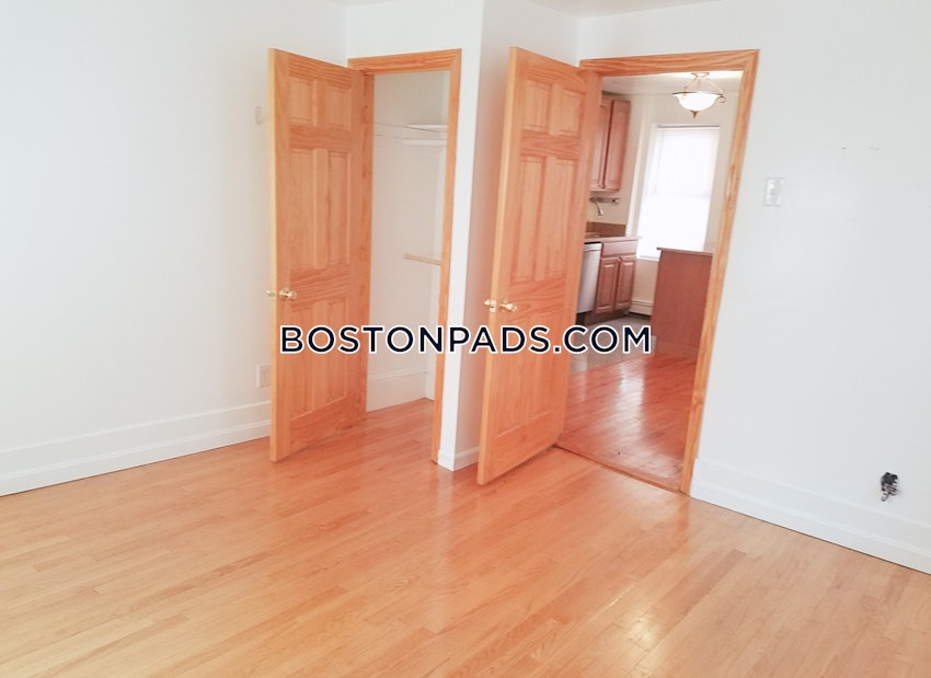 BOSTON - NORTH END - 2 Beds, 1 Bath - Image 2