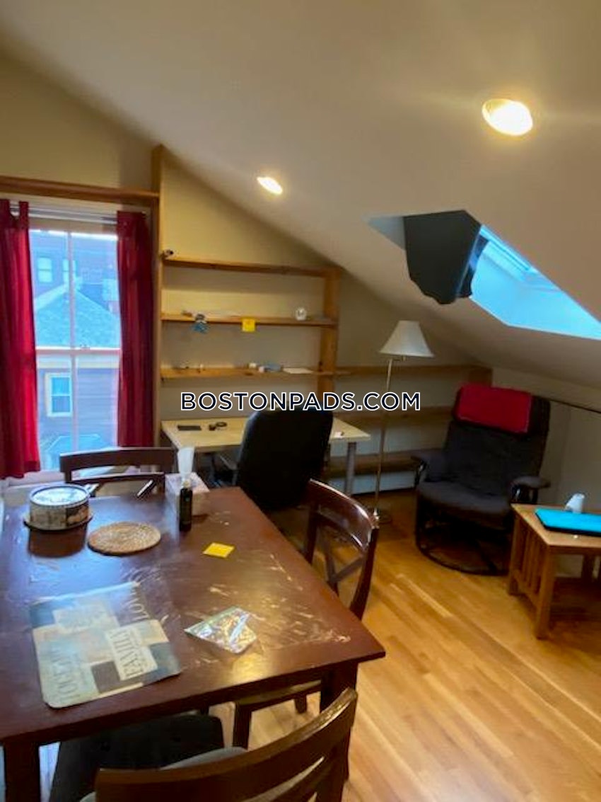 CAMBRIDGE - INMAN SQUARE - 1 Bed, 1 Bath - Image 1