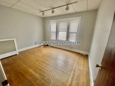 Boston - 4 Beds, 1 Baths