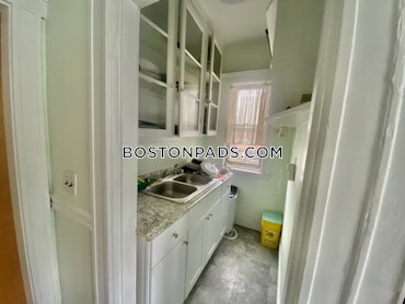 Boston - 4 Beds, 1 Baths