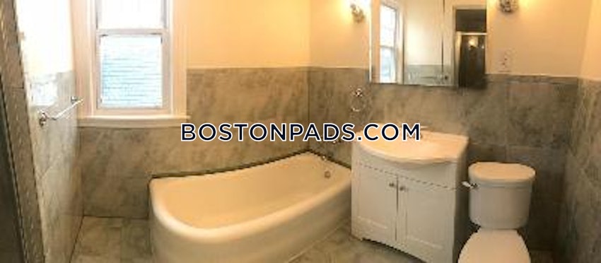 CHELSEA - 3 Beds, 1 Bath - Image 12