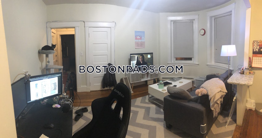 BROOKLINE- WASHINGTON SQUARE - 1 Bed, 1 Bath - Image 1