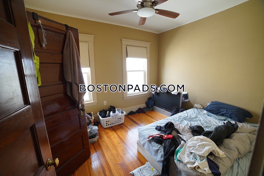 SOMERVILLE - WINTER HILL - 4 Beds, 1 Bath - Image 6