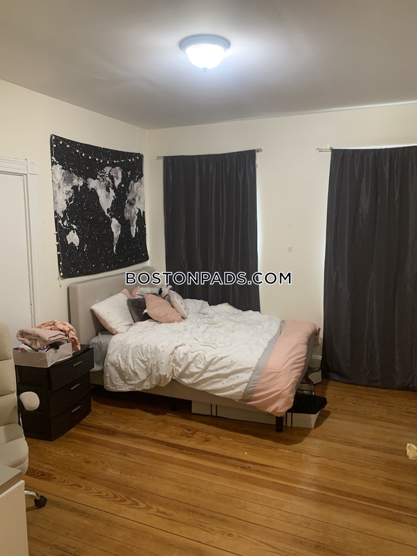 BOSTON - MISSION HILL - 3 Beds, 1 Bath - Image 20