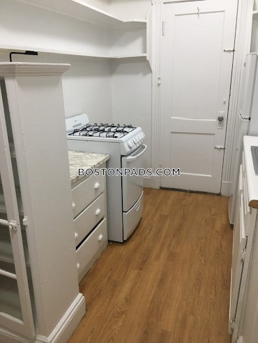 Boston - 0 Beds, 1 Baths