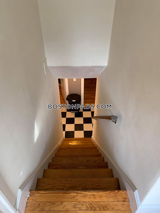 Somerville - $3,600+ /mo