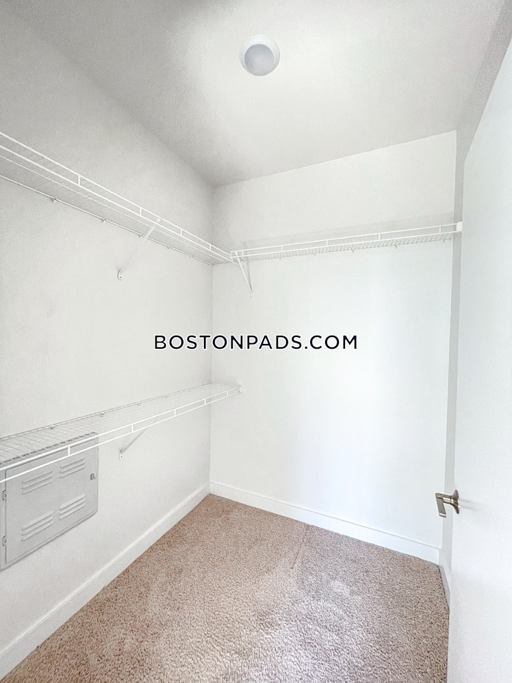 Canal St., Somerville