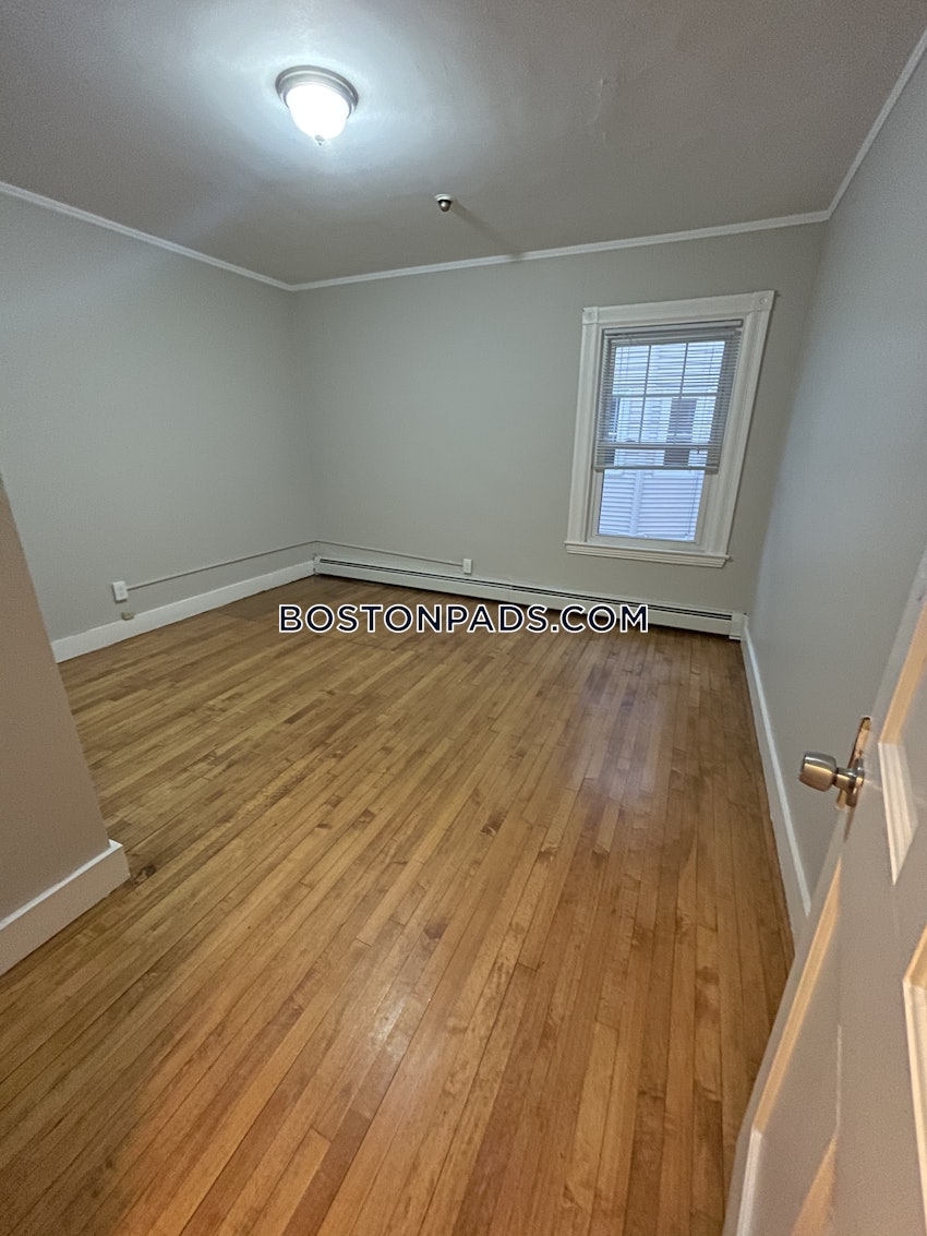 BOSTON - ALLSTON - 5 Beds, 2 Baths - Image 14