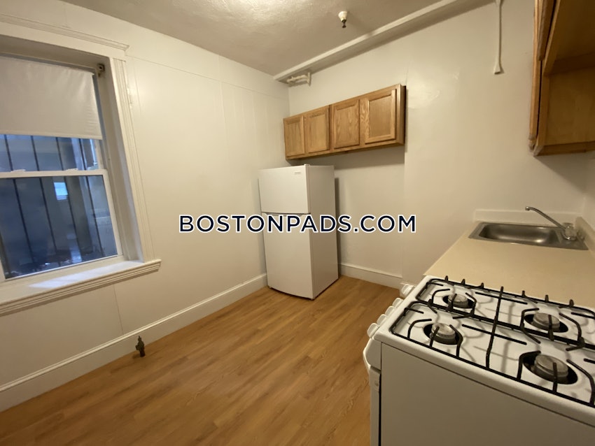 BOSTON - BRIGHTON - CLEVELAND CIRCLE - 2 Beds, 1 Bath - Image 3