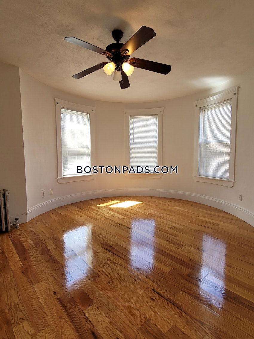 BOSTON - MATTAPAN - 4 Beds, 1 Bath - Image 39