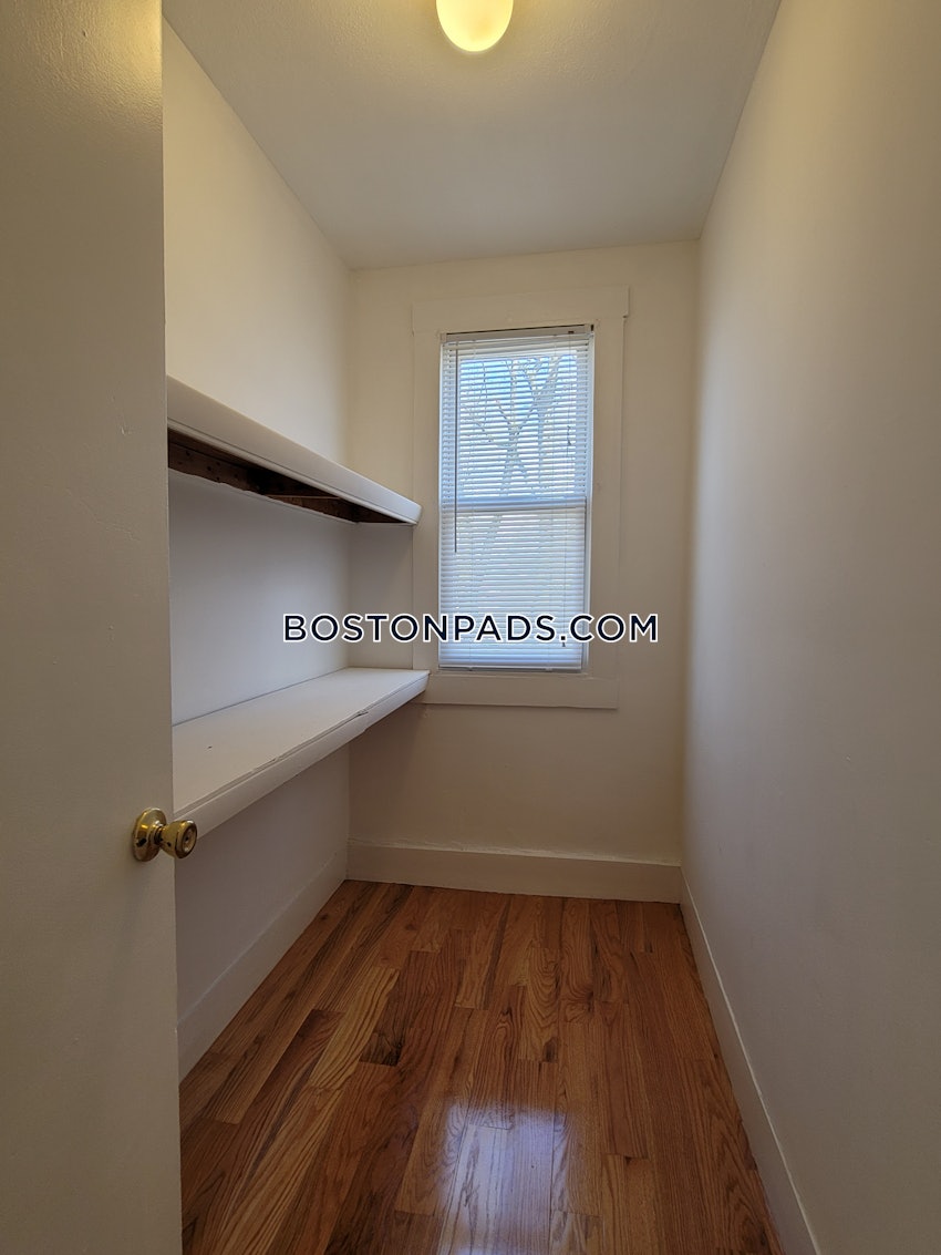 BOSTON - MATTAPAN - 4 Beds, 1 Bath - Image 42