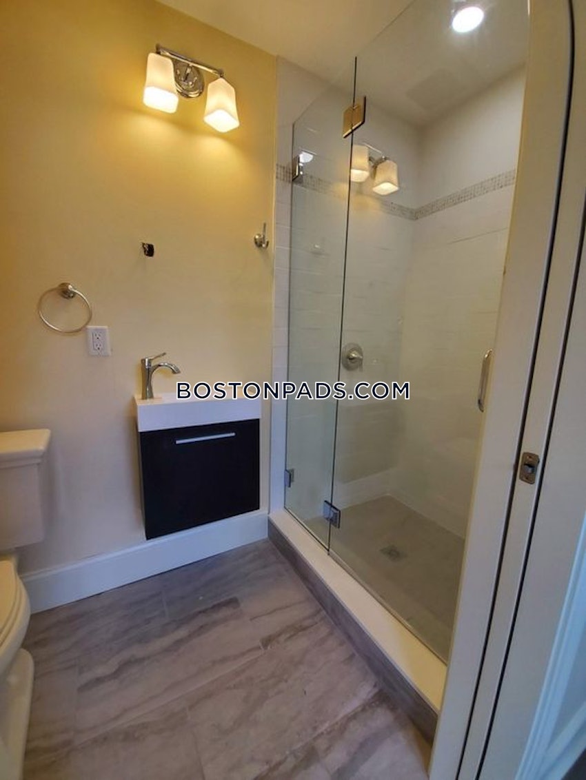 BOSTON - BRIGHTON - OAK SQUARE - 4 Beds, 3.5 Baths - Image 24