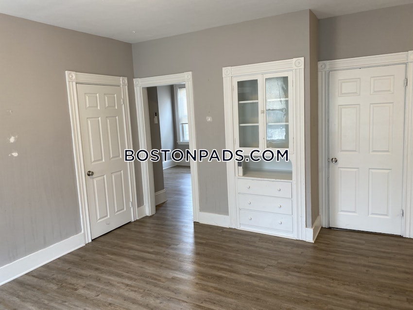 BOSTON - SOUTH BOSTON - ANDREW SQUARE - 4 Beds, 2 Baths - Image 26