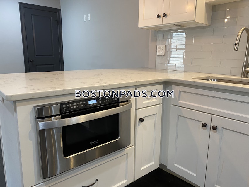 BOSTON - SOUTH BOSTON - ANDREW SQUARE - 4 Beds, 2 Baths - Image 7