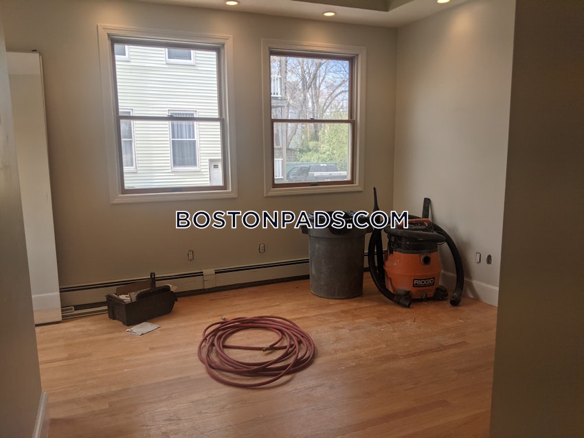 BOSTON - LOWER ALLSTON - 3 Beds, 1 Bath - Image 24