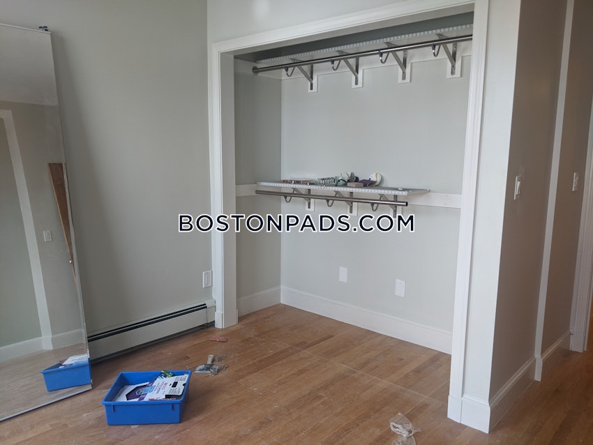 BOSTON - LOWER ALLSTON - 3 Beds, 1 Bath - Image 14