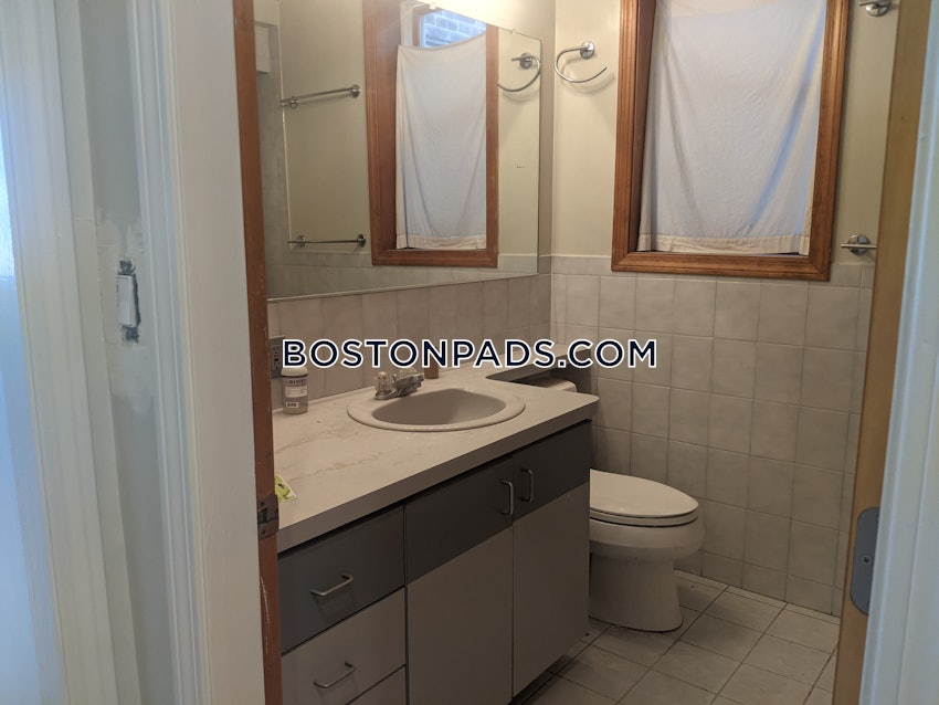 BOSTON - LOWER ALLSTON - 3 Beds, 1 Bath - Image 35