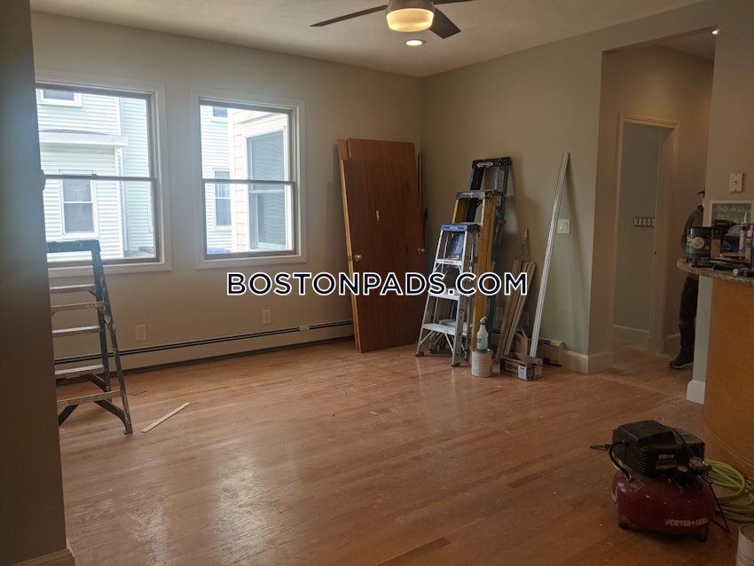 BOSTON - LOWER ALLSTON - 3 Beds, 1 Bath - Image 32