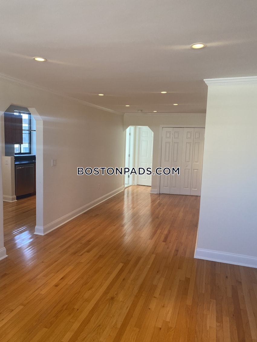 CAMBRIDGE - HARVARD SQUARE - 2 Beds, 1 Bath - Image 16