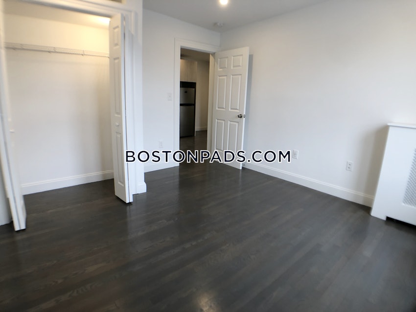 BOSTON - FENWAY/KENMORE - 1 Bed, 1 Bath - Image 17