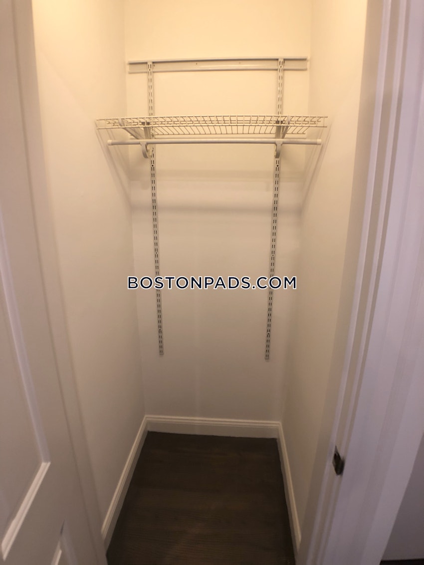 BOSTON - FENWAY/KENMORE - 1 Bed, 1 Bath - Image 44