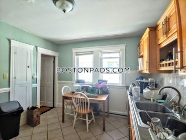 Boston - 5 Beds, 2 Baths