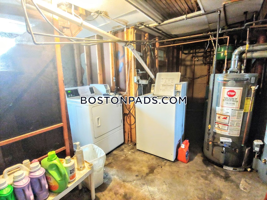 BOSTON - LOWER ALLSTON - 5 Beds, 2 Baths - Image 7