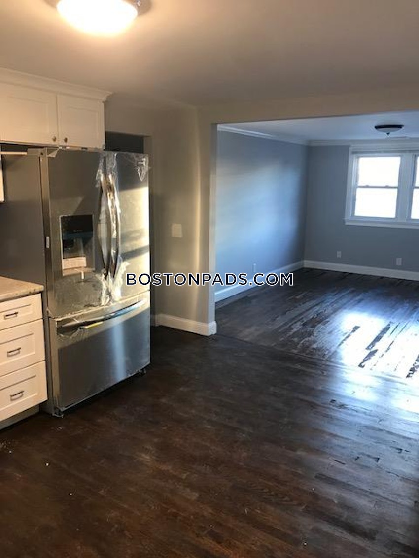 BOSTON - BRIGHTON - OAK SQUARE - 4 Beds, 1 Bath - Image 4