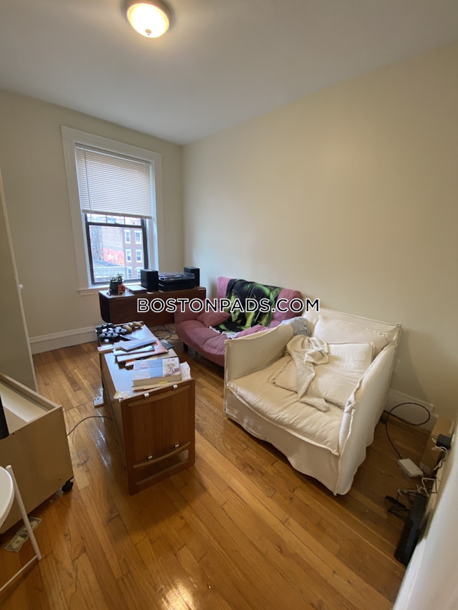 Boston - $4,100+ /mo