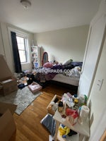 Queensberry St., Boston