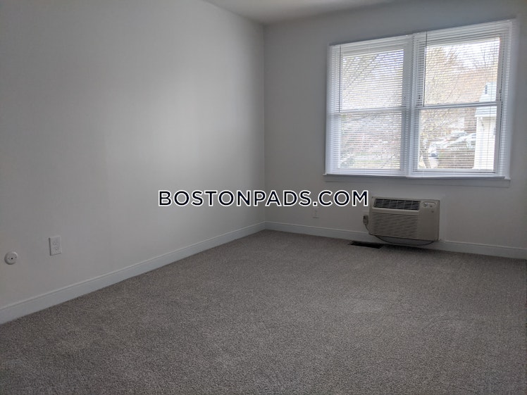 Blue Ledge Dr., Boston