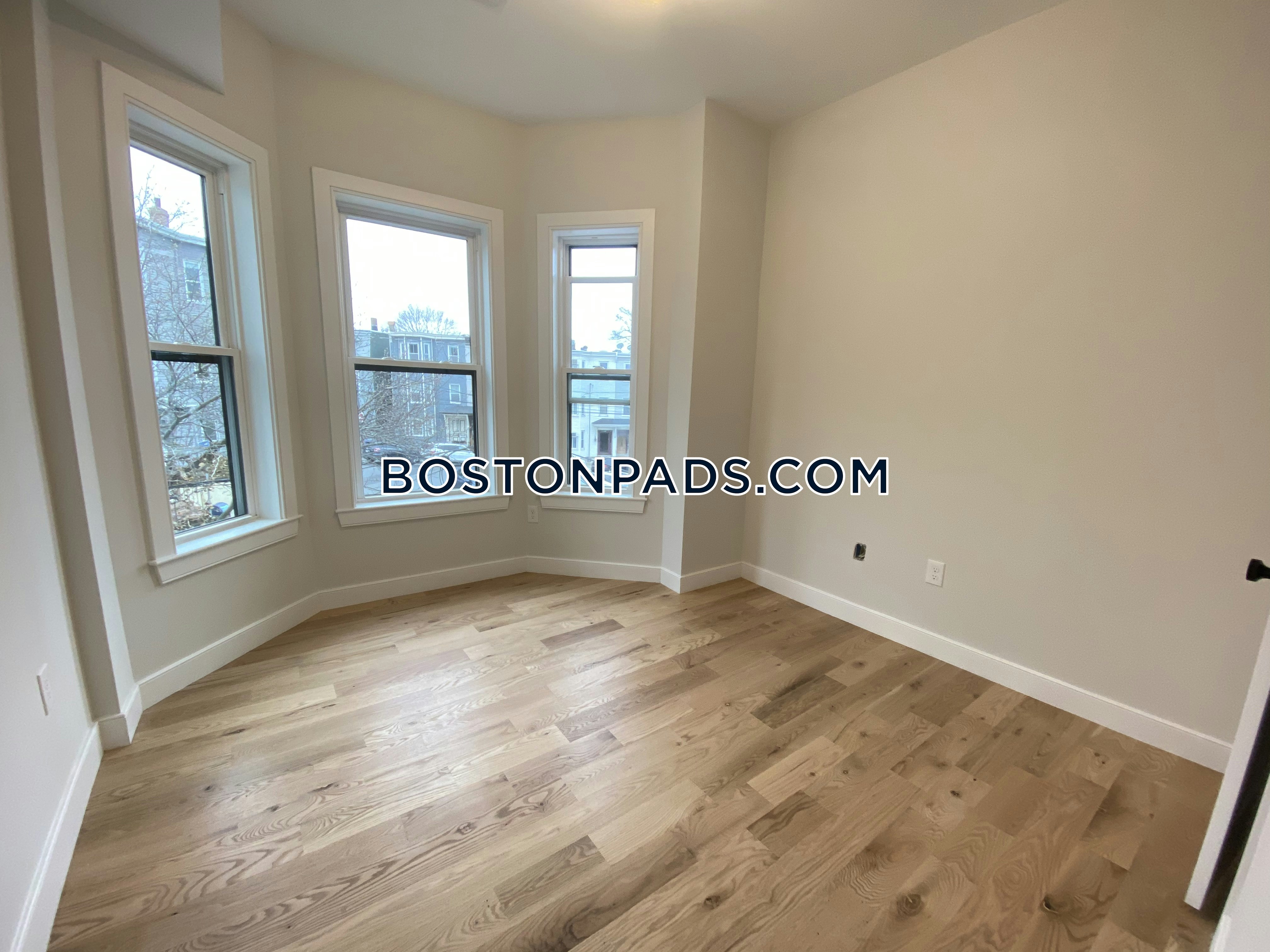 Boston - 4 Beds, 2 Baths