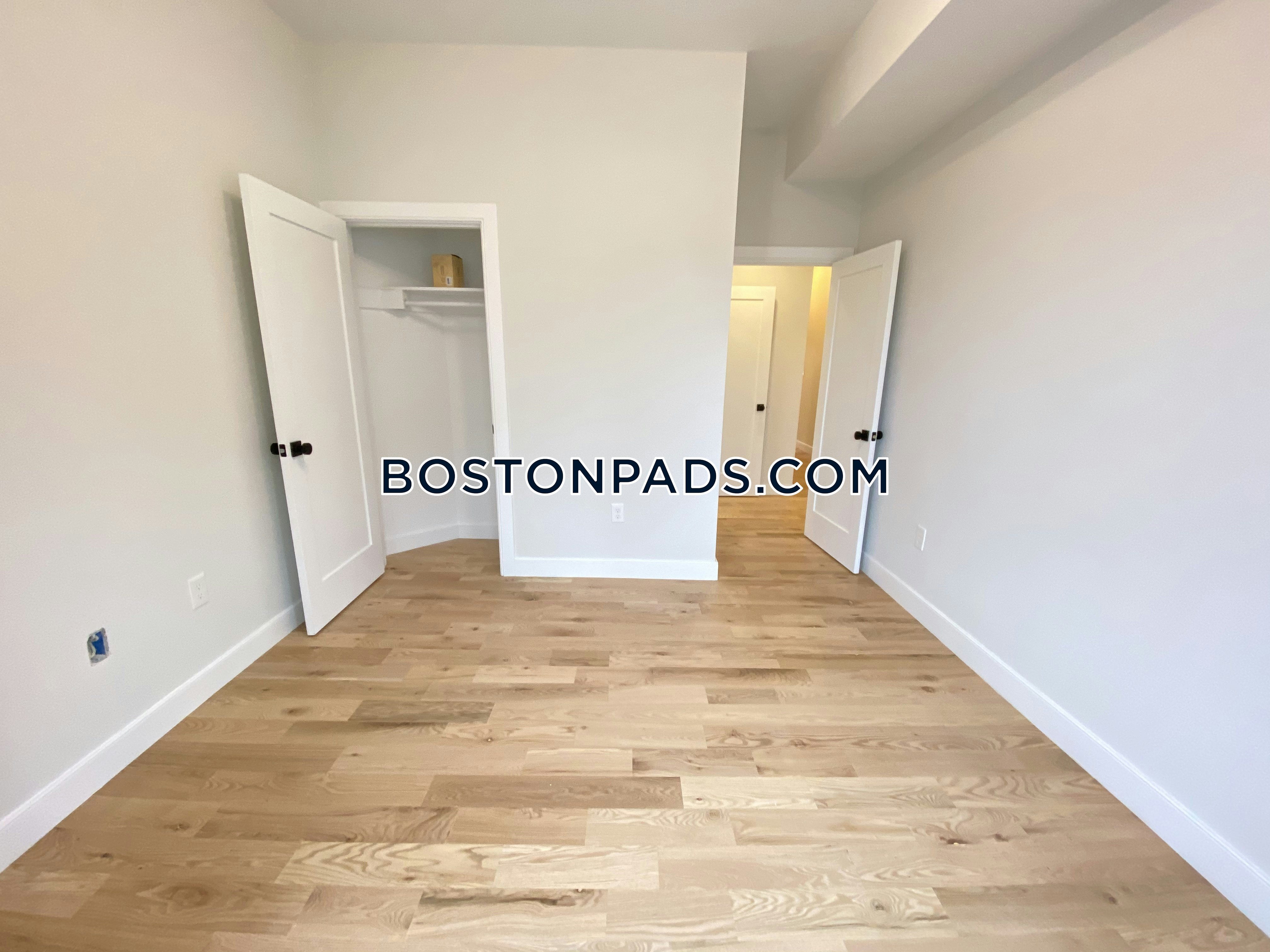 Boston - 4 Beds, 2 Baths